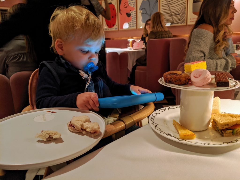 Travel With Me & Baby | London - Part One | Traveling with Baby | EverydayAccountsBlog.com