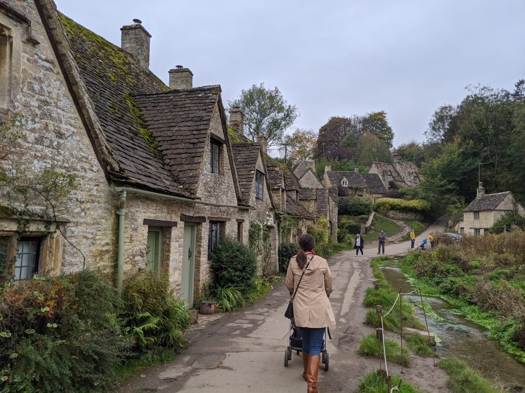 Travel With Me & Baby | Cotswolds in the Fall | Traveling with Baby or Toddler | EverydayAccountsBlog.com