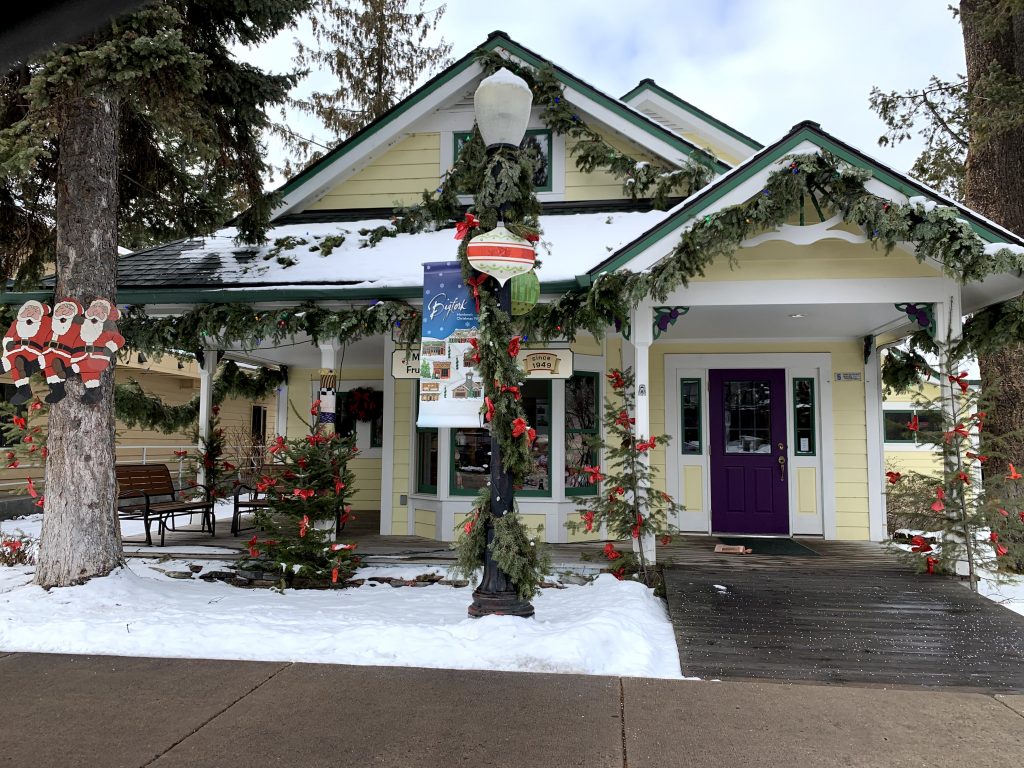 Travel With Me | Winter in Whitefish, Montana | EverydayAccountsBlog.com